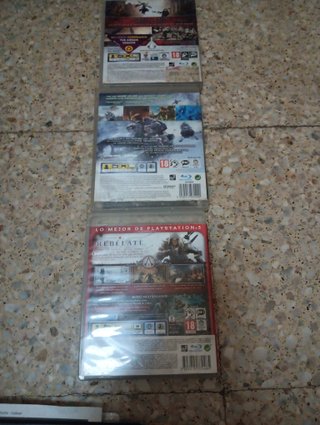 Lote de 3 juegos.PSP 3 CALL OF DUTY y 2mas