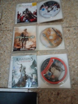 Lote de 3 juegos.PSP 3 CALL OF DUTY y 2mas