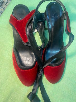 Zara Zapatos Tacón Descubiertos Cintas