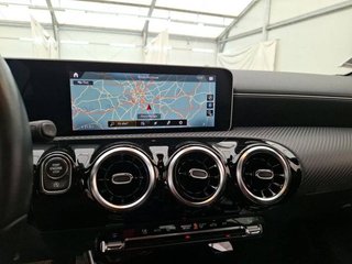 Mercedes Clase A 180 136 CV BUSINESS LINE