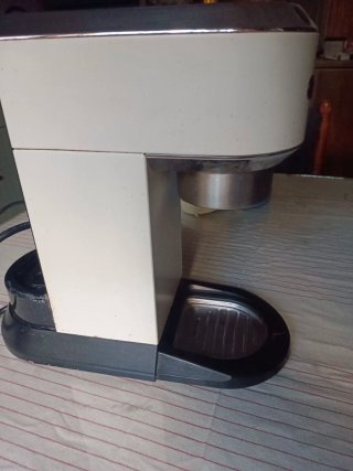 Cafetera DeLonghi Dedica Blanca