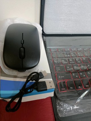 Funda para tablet con teclado y ratón