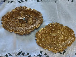 Ceniceros/bandejas decorativos dorados