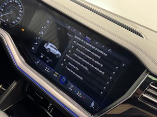 Volkswagen Touareg R Hybrid