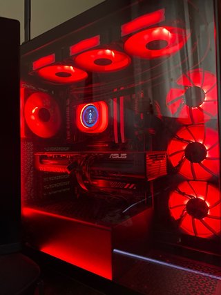 PC Gamer ASUS todo corsair icue.