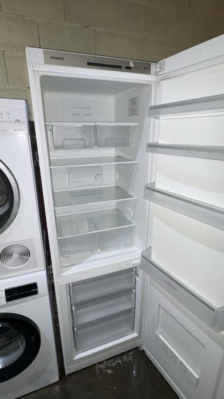 Frigorífico Siemens No Frost A++ 185x60cm