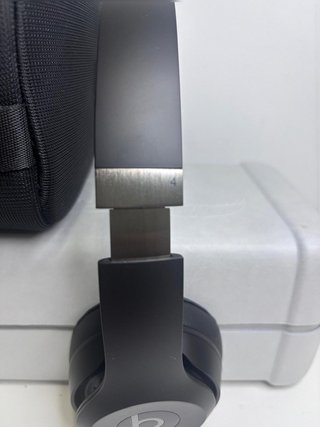 Beats Solo 4 Auriculares Wireless Bluetooth on-Ear
