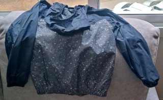 Chubasquero niño Quechua azul y gris