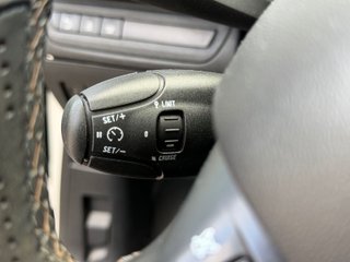 Peugeot 208 3P ALLURE 1.6 e-HDi 115
