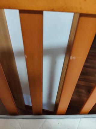 Cuna de madera con ositos