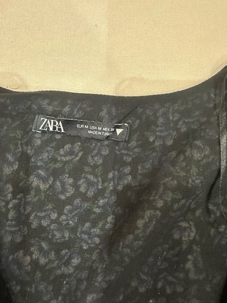 Blusa Zara floral manga larga
