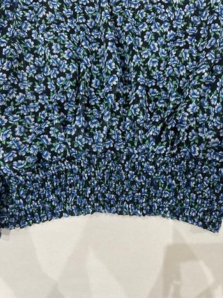 Blusa Zara floral manga larga