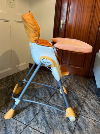 Silla de comer para bebé naranja