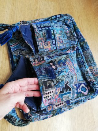 Borsa a tracolla fatta a mano