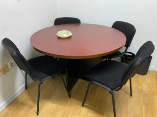 Mesa redonda oficina con 4 sillas