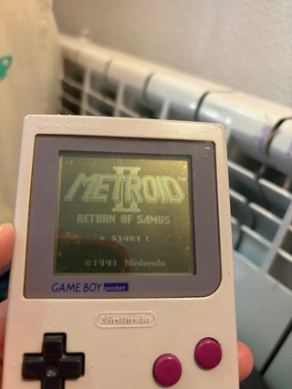 Metroid II: Return of Samus - Game Boy