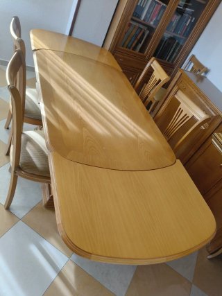 Mesa de salón extensible y 6 sillas