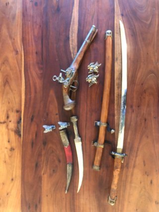 Riproduzioni pistola, sciabola/Katana e pugnale