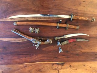Riproduzioni pistola, sciabola/Katana e pugnale