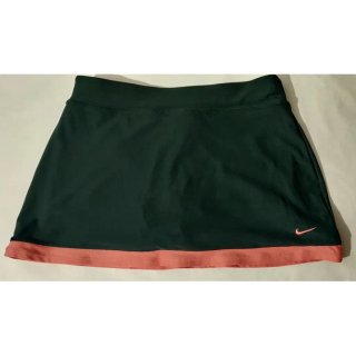 Conjunto Nike Polo y Falda Deportiva