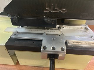 Máquina para cinturones Bibo