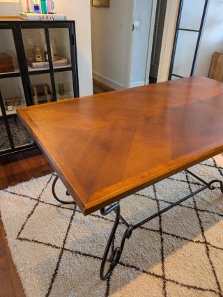 Mesa comedor madera raíz y fundición 160x90