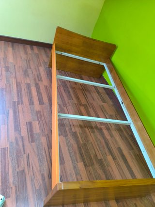 Cama nido de madera y metal