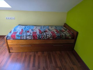 Cama nido de madera y metal