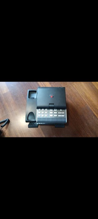 Teléfono Polycom VVX 1500