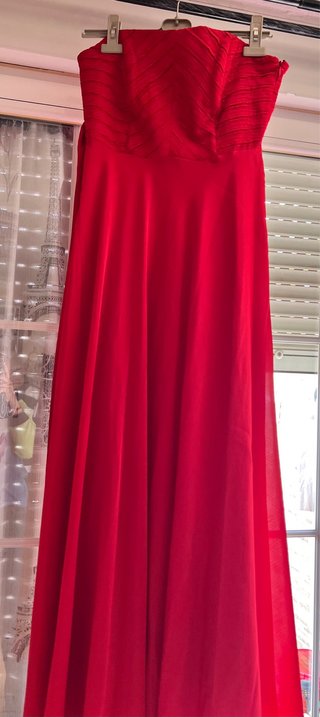 Vestido de fiesta rojo sin tirantes