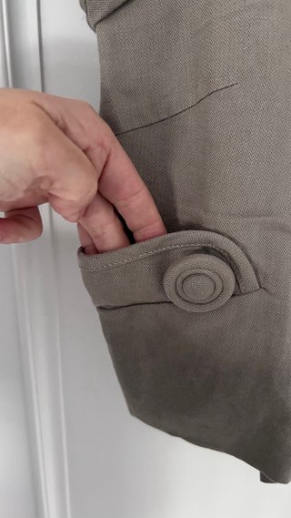 Cuerpo Hoss Intropia manga corta beige cruzado