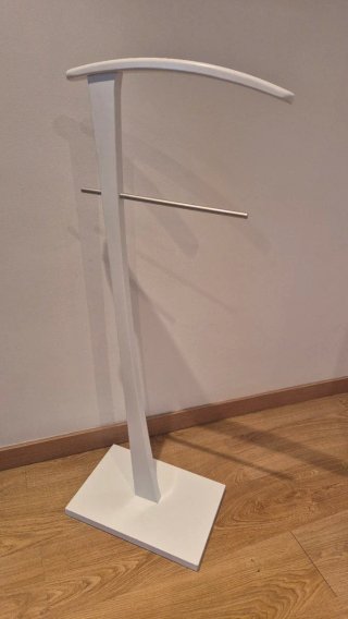Galán de noche blanco moderno