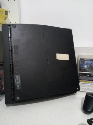 Consola PS3 Slim Negra + 3 Juegos