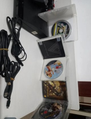 Consola PS3 Slim Negra + 3 Juegos