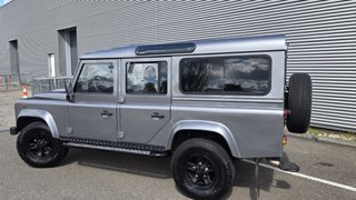 Land Rover Defender 2009