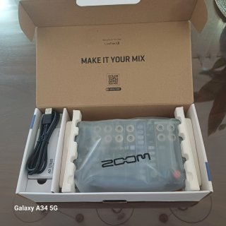 Tavola audio Zoom LiveTrak L6