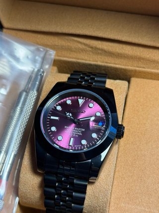 Seiko Mod Datejust 39mm Negro/Rosa