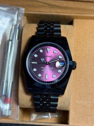 Seiko Mod Datejust 39mm Negro/Rosa