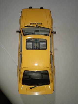 Ford Escort XR3 1/18