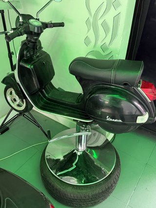 Sillón de peluquería estilo Vespa, cuero de niños