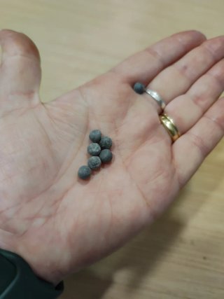 Bolas antiguas de plomo
