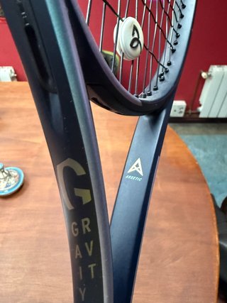 Raqueta Head Gravity casi nueva