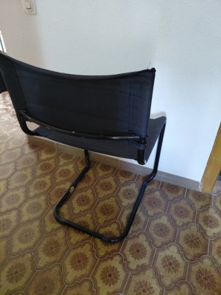Silla de oficina negra