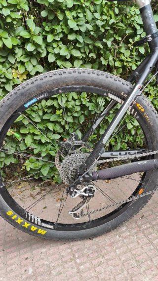 Bicicleta CUBE LTD CC Mejorada