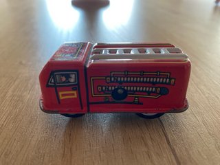 Coche bomberos hojalata antiguo años 50 colección