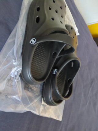Zapatos tipo crocs
