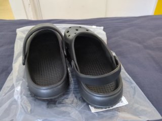 Zapatos tipo crocs
