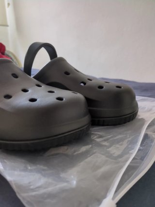Zapatos tipo crocs
