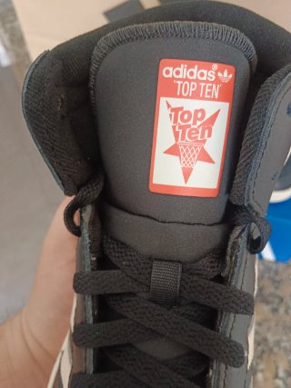 Zapatillas Adidas Top Ten Negras y Naranjas