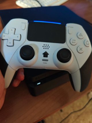 PS4 Slim 1TB Negra + Mando + Juegos